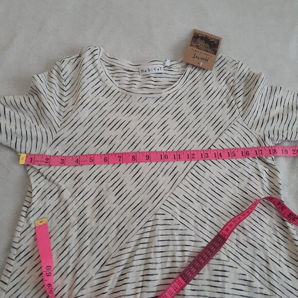 Habitat NWT Women's Size Small Cream Black Stripe 100% Cotton 3/4 Sleeves Top - Picture 10 of 12